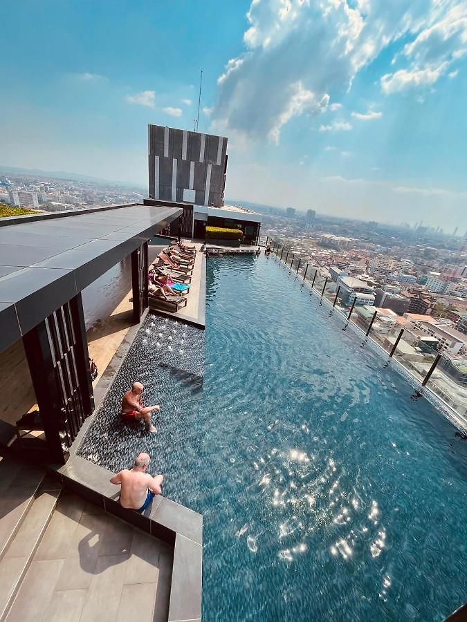 The Base 2 Bed 2 Bath By Numam อพาร์ทเม้น Pattaya