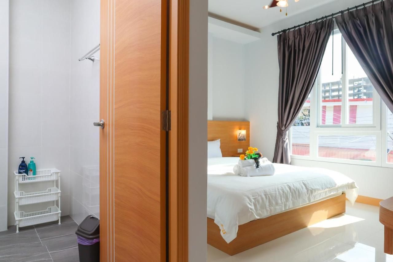 Relax Pool Near Walking Street,jacuzzi ,bbq 5bed 6bath House54 วิลล่า *