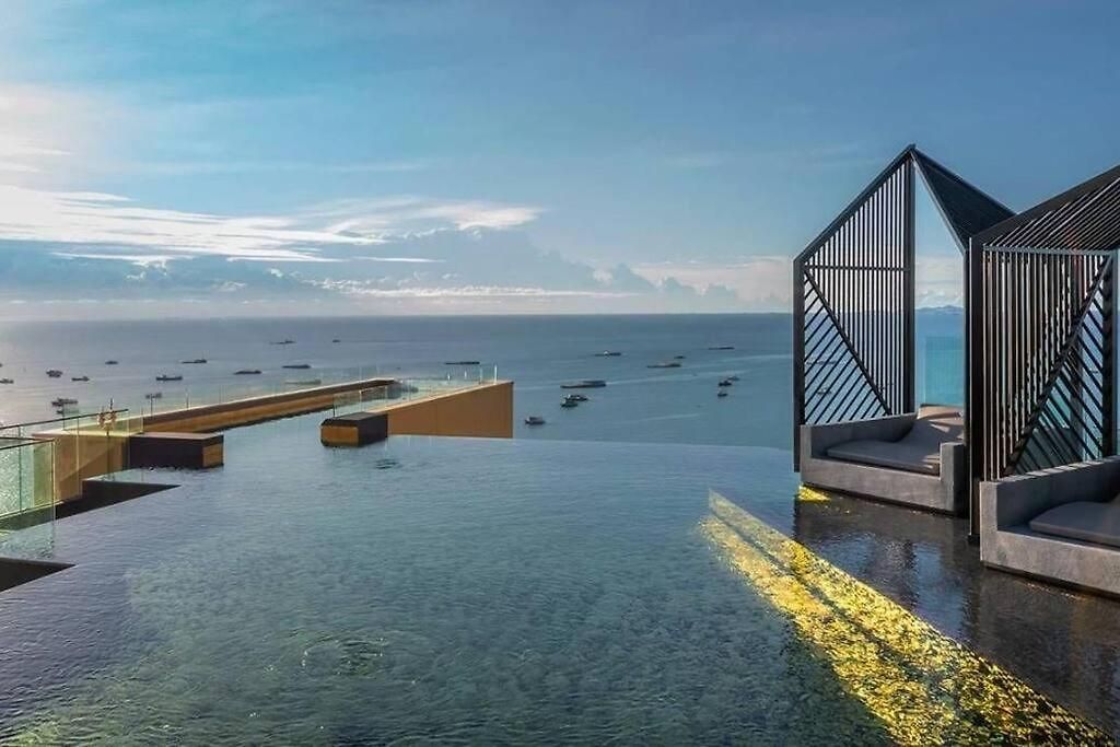 Edge Luxury Ocean View Pattaya