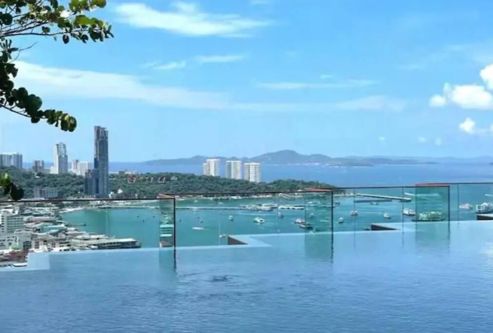 Edge Luxury Ocean View Pattaya