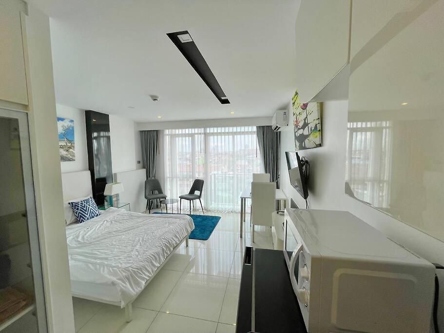 อพาร์ทเม้น Chez In Ccr Pattaya