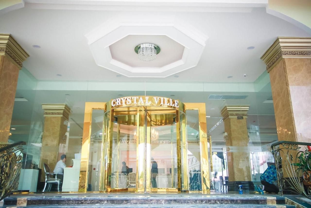 โรงแรม Crystal 5*