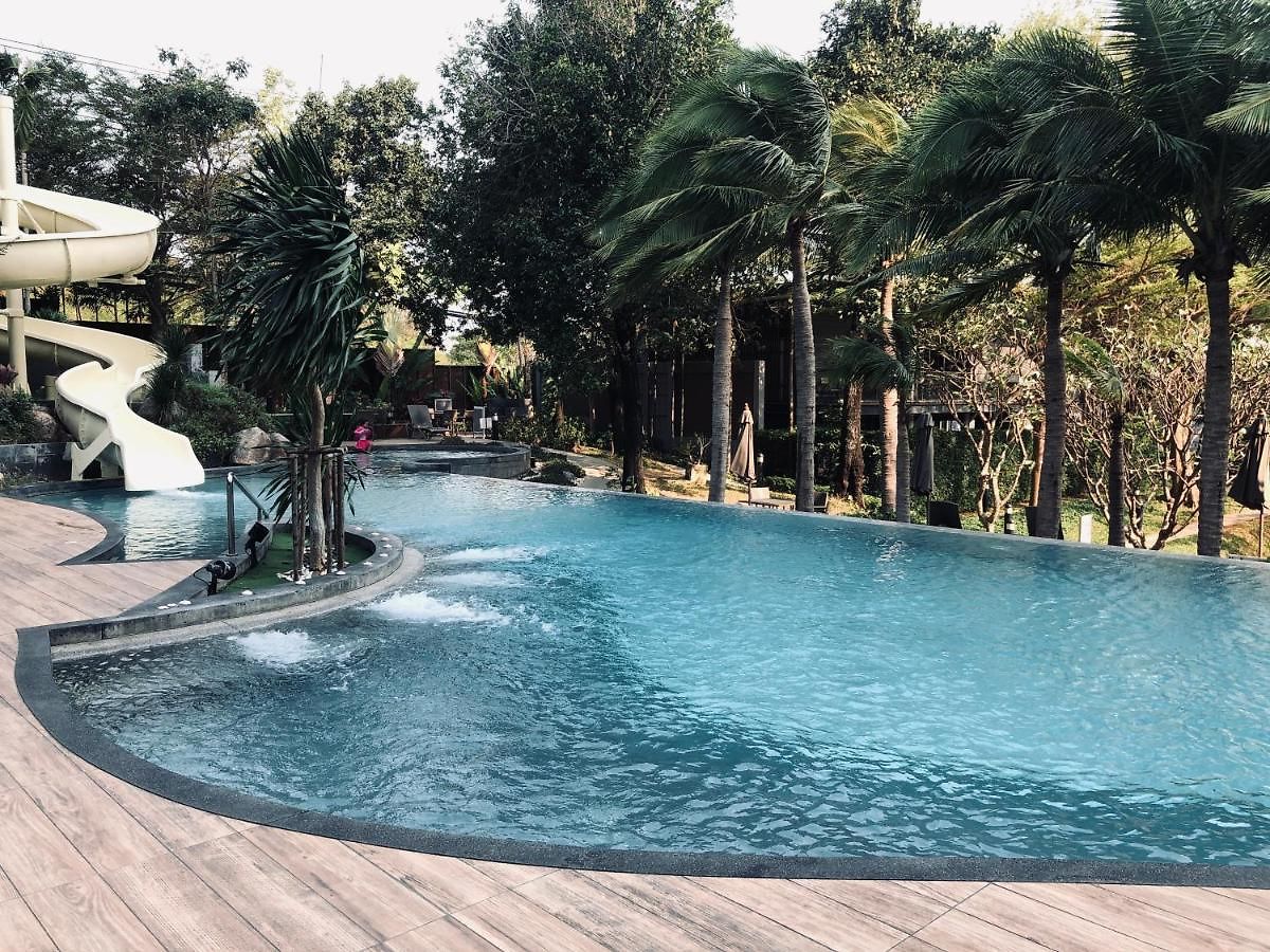 Unixx South For Rent