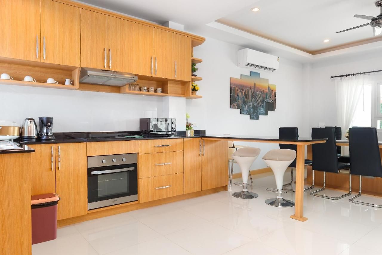 วิลล่า Relax Pool Near Walking Street,jacuzzi ,bbq 5bed 6bath House54 Pattaya