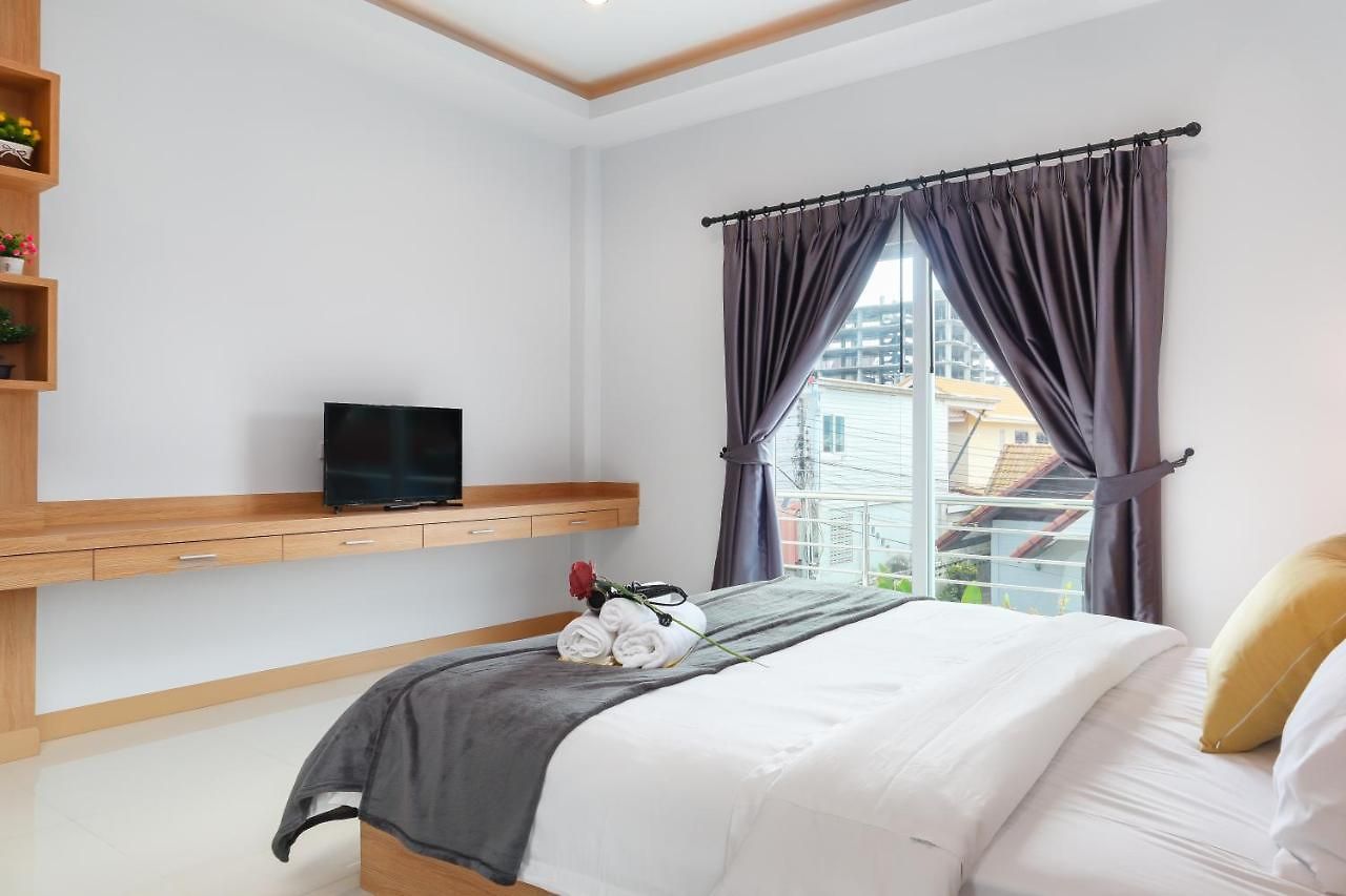 วิลล่า Relax Pool Near Walking Street,jacuzzi ,bbq 5bed 6bath House54