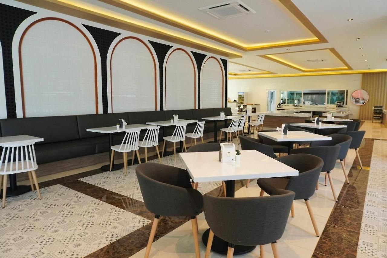M Casa Hotel