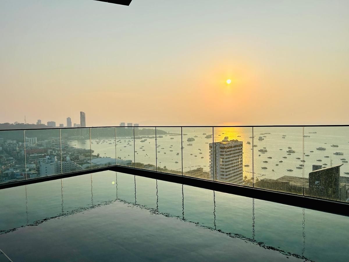 Edge Sea View อพาร์ทเม้น