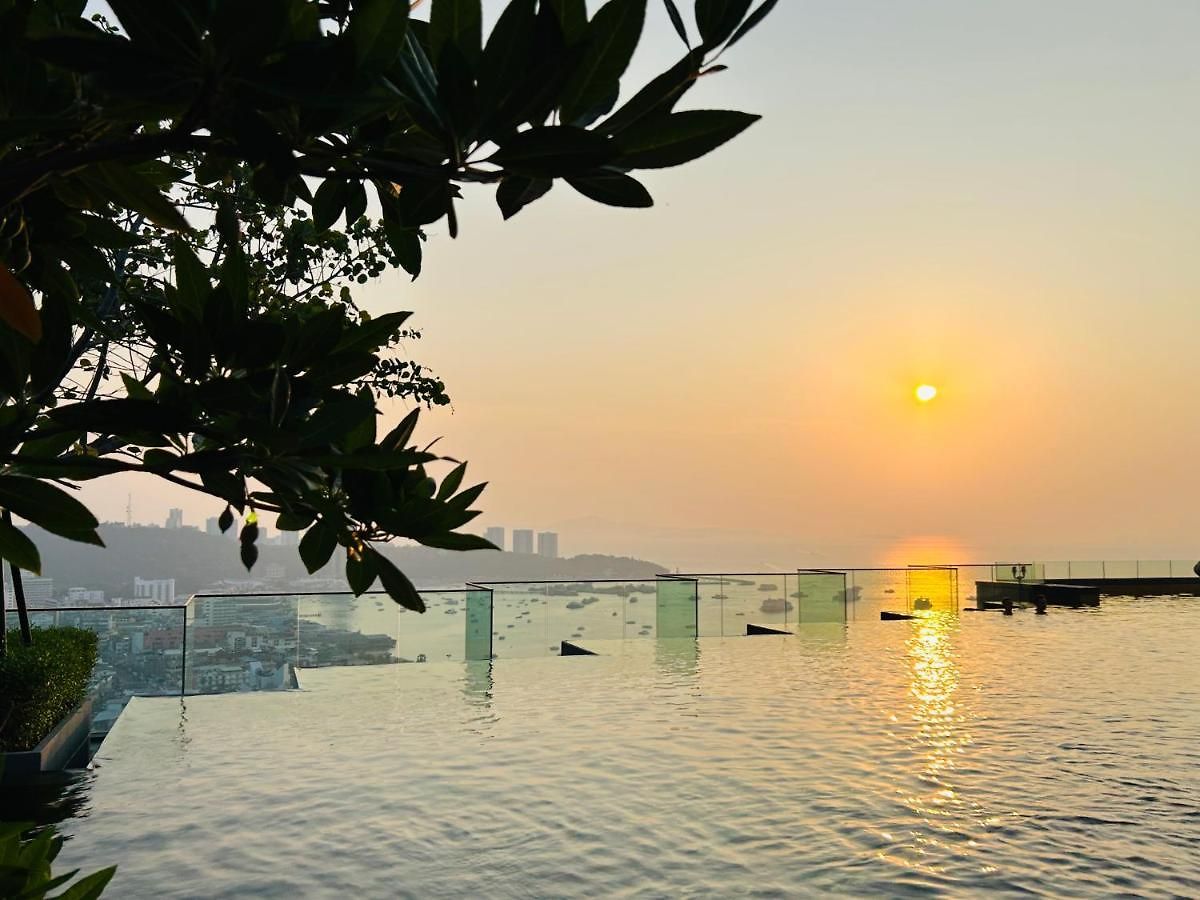 Edge Sea View อพาร์ทเม้น *