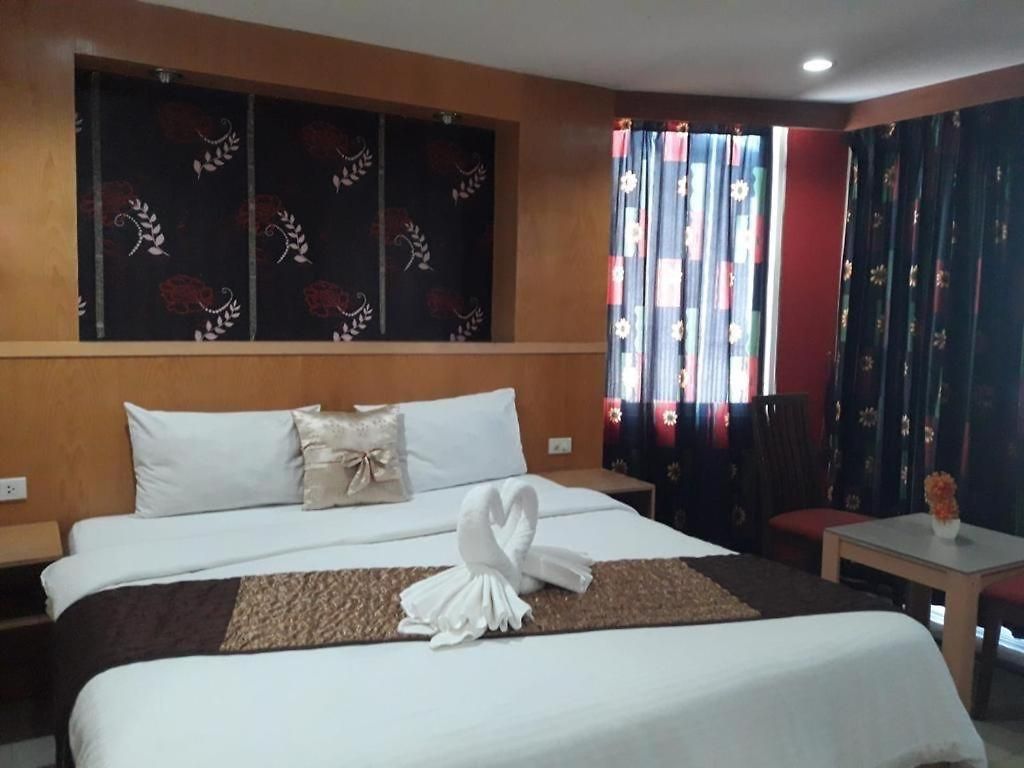 Honey View Inn Hotel *