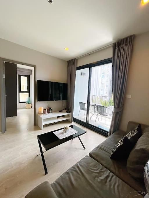 Base Huge 2bed King&queen With Infinity Pool & Free Netflix! อพาร์ทเม้น Pattaya