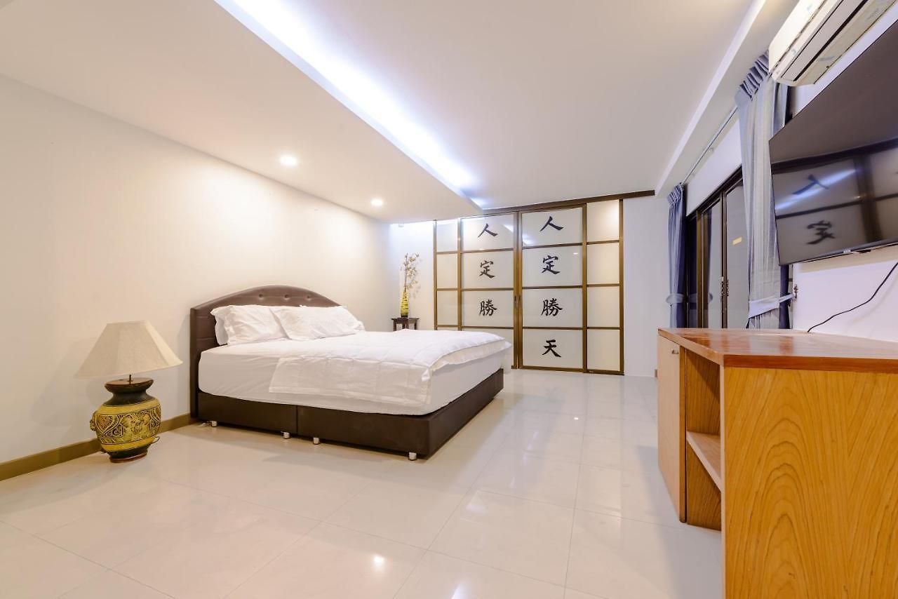โรงแรม Pasadena 2*