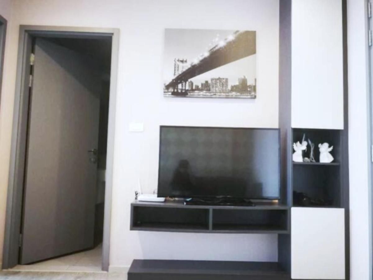 อพาร์ตโฮเทล The Base By Wwc Pattaya