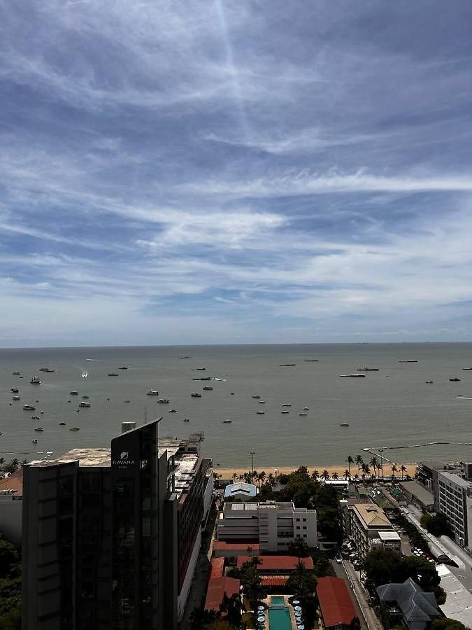 อพาร์ทเม้น Edge Central *