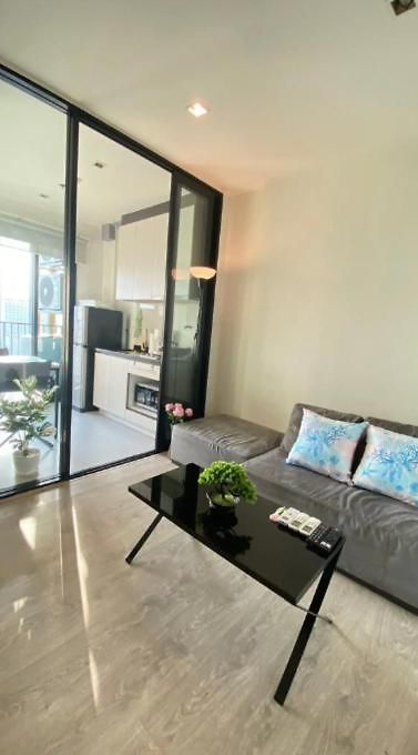 Base King-bed * Pattaya