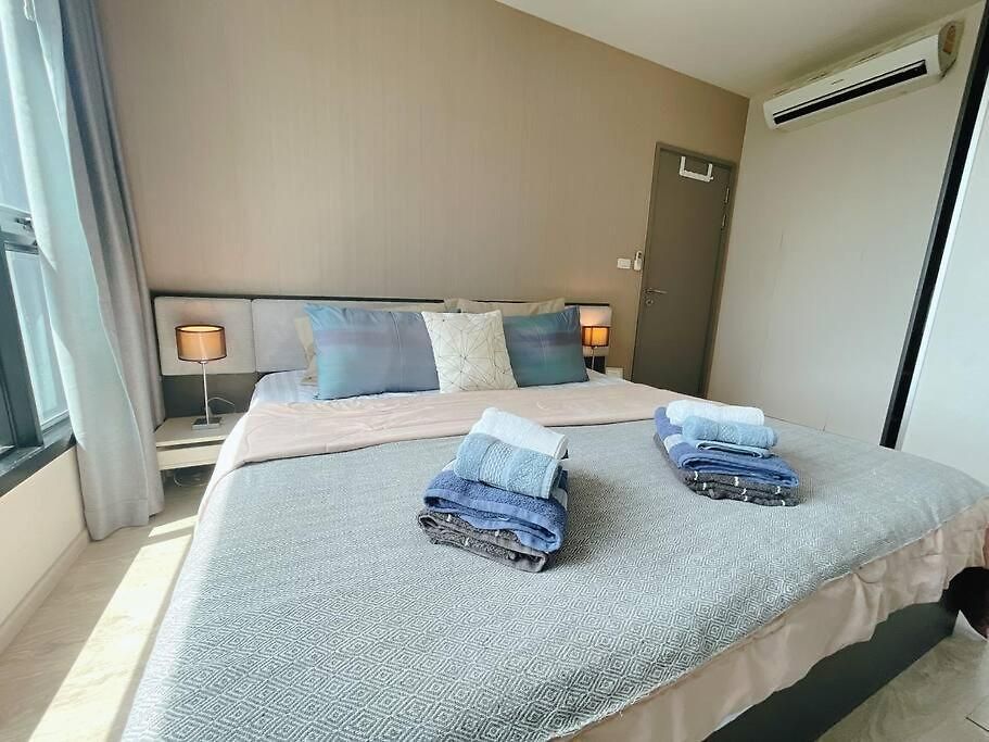 The Base Huge 2bed King&queen With Infinity Pool