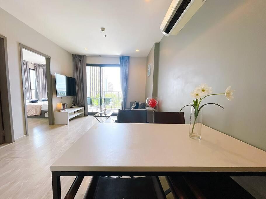 The Base Huge 2bed King&queen With Infinity Pool อพาร์ทเม้น *
