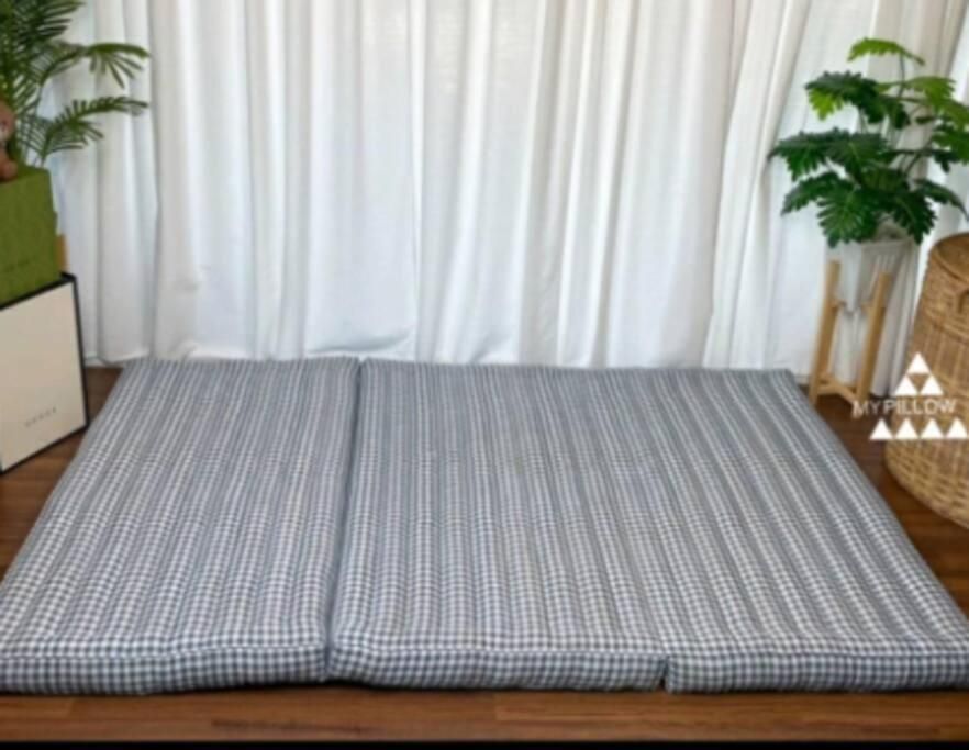 อพาร์ทเม้น The Base Huge 2bed King&queen With Infinity Pool