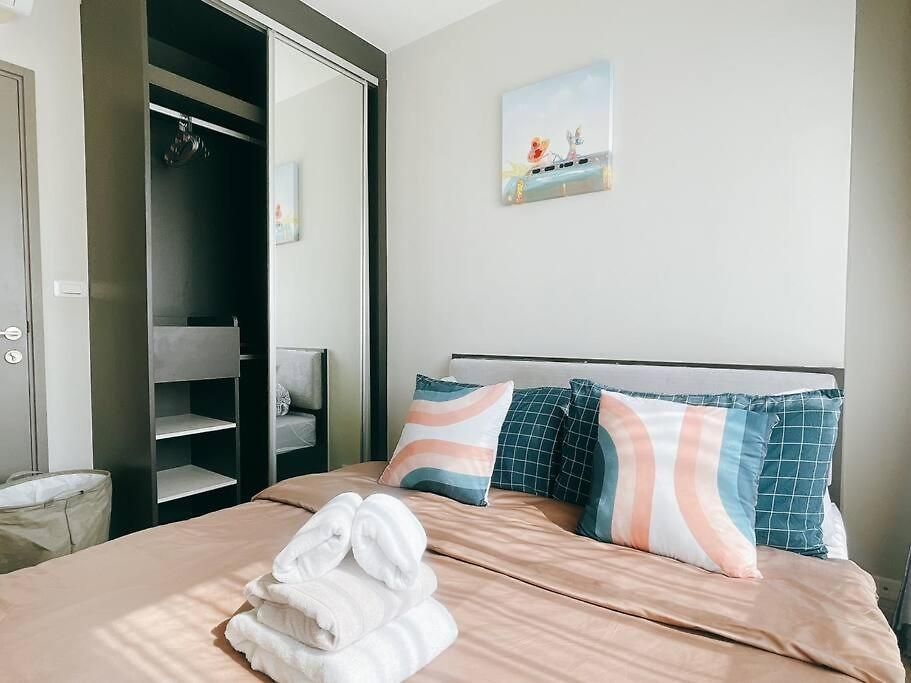 อพาร์ทเม้น The Base Huge 2bed King&queen With Infinity Pool Pattaya