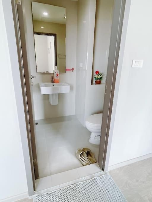 Base 2bed King&queen With Infinity Pool & Free Netflix! Pattaya