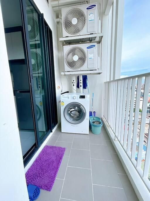 The Base Long Balcony King-bed With Infinity Pool & Free Netflix