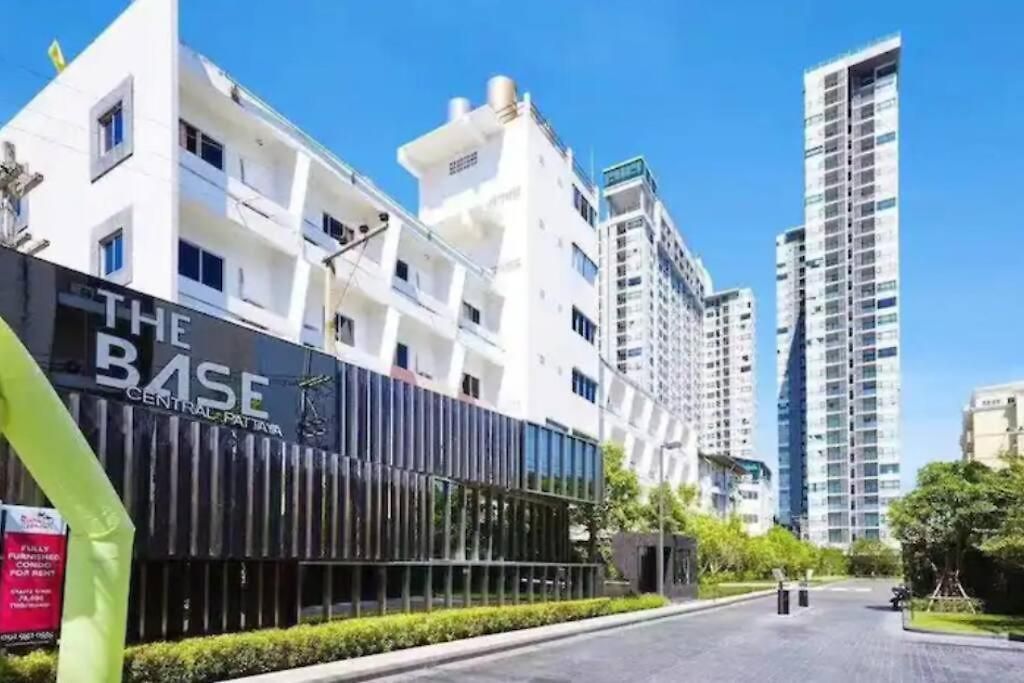 Base Long Balcony King-bed With Infinity Pool * Pattaya