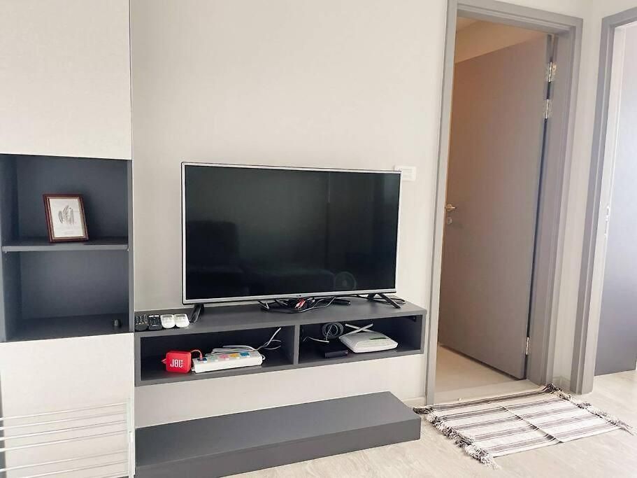 Base Long Balcony King-bed With Infinity Pool อพาร์ทเม้น