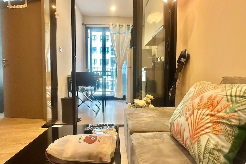 The Base Quiet King-bed With Infinity Pool & Free Netflix *