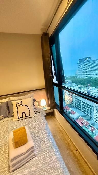 The Base Quiet King-bed With Infinity Pool & Free Netflix * Pattaya