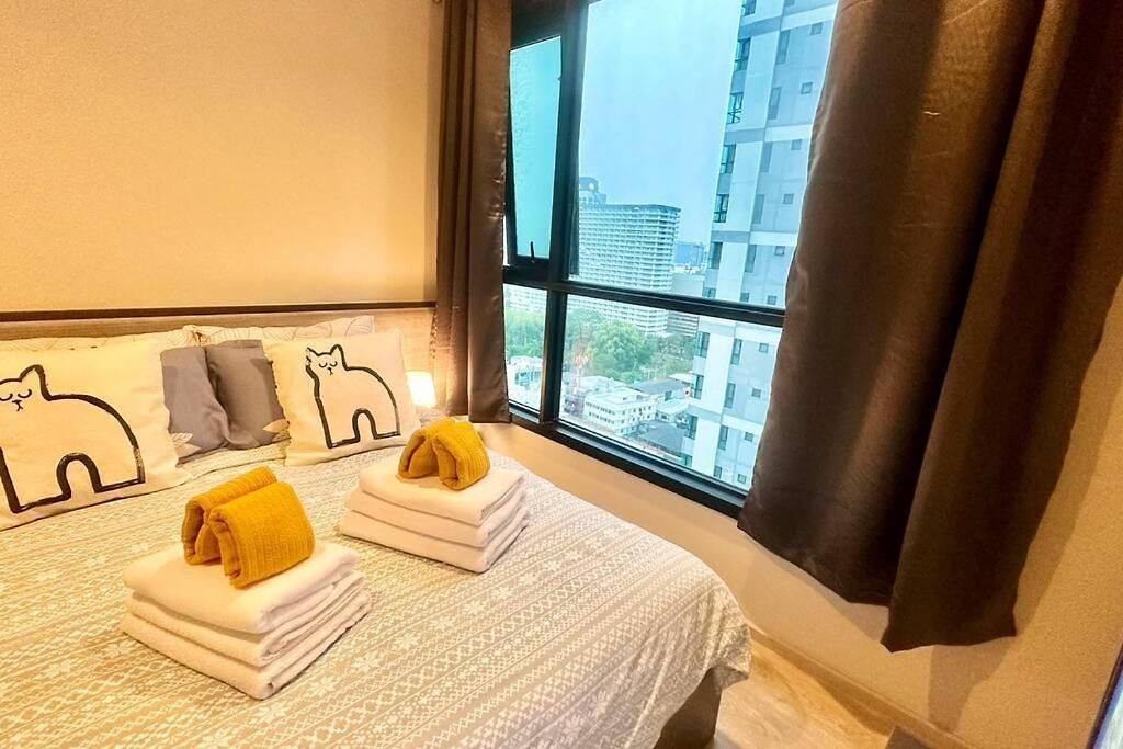 The Base Quiet King-bed With Infinity Pool & Free Netflix Pattaya