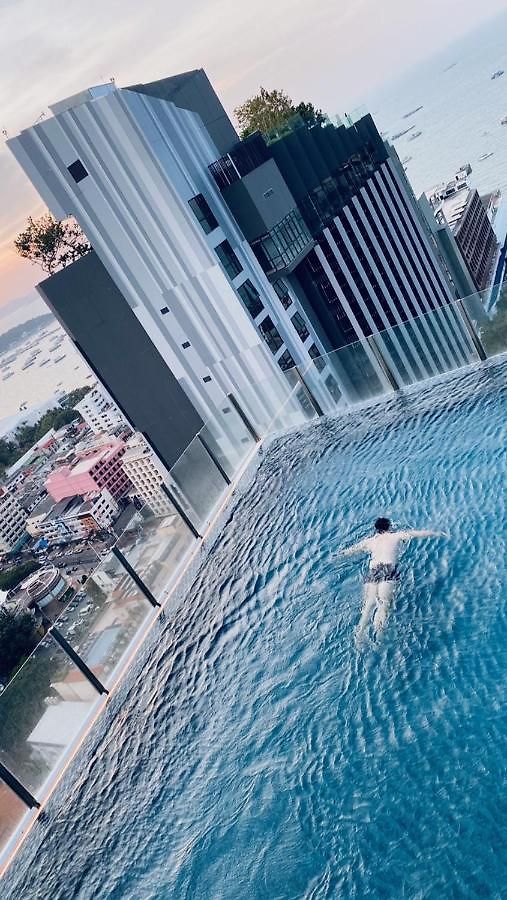 The Base Huge 2bed King&queen With Infinity Pool อพาร์ทเม้น