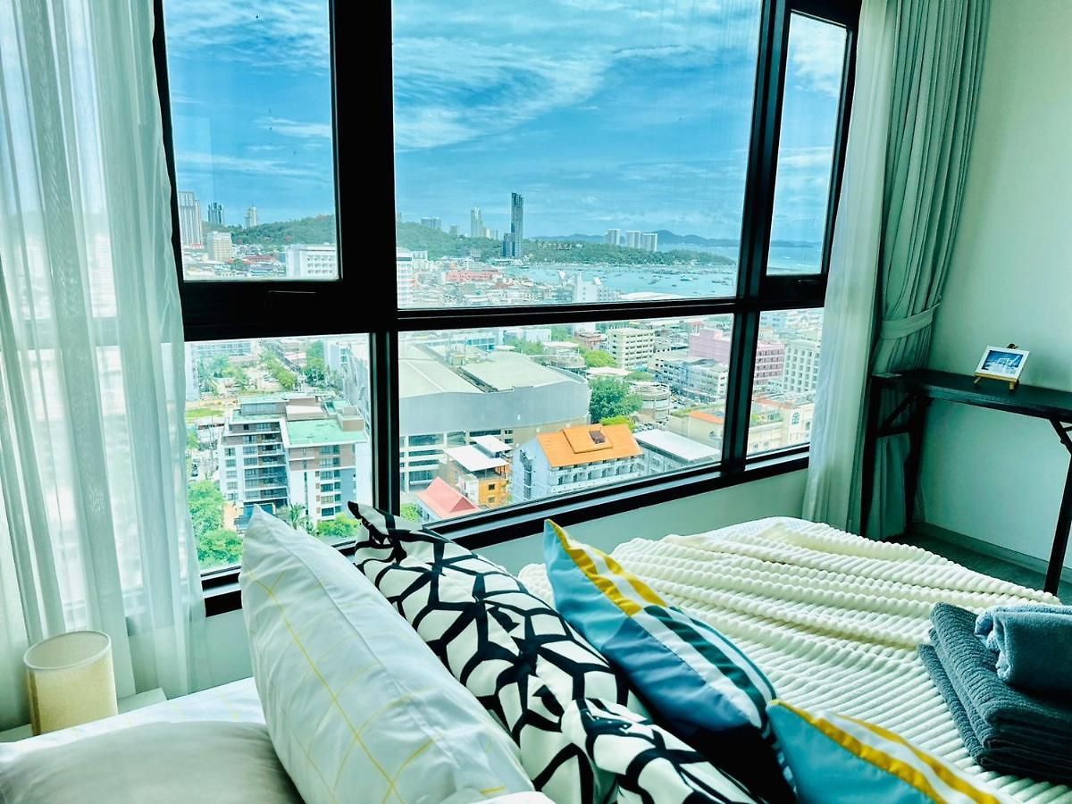 The Base 2bed King&queen Sky Seaview & Infinity Pool อพาร์ทเม้น Pattaya
