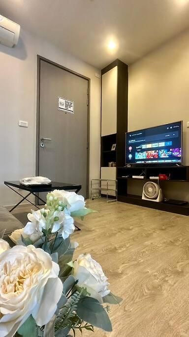 The Base Quiet King-bed With Infinity Pool & Free Netflix Pattaya