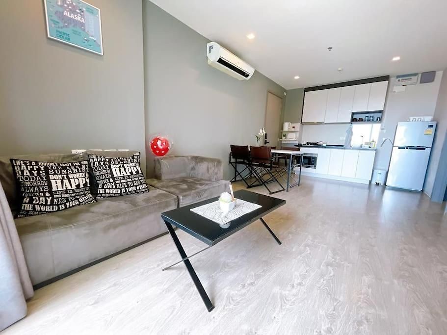 Base Huge 2bed King&queen With Infinity Pool & Free Netflix! *