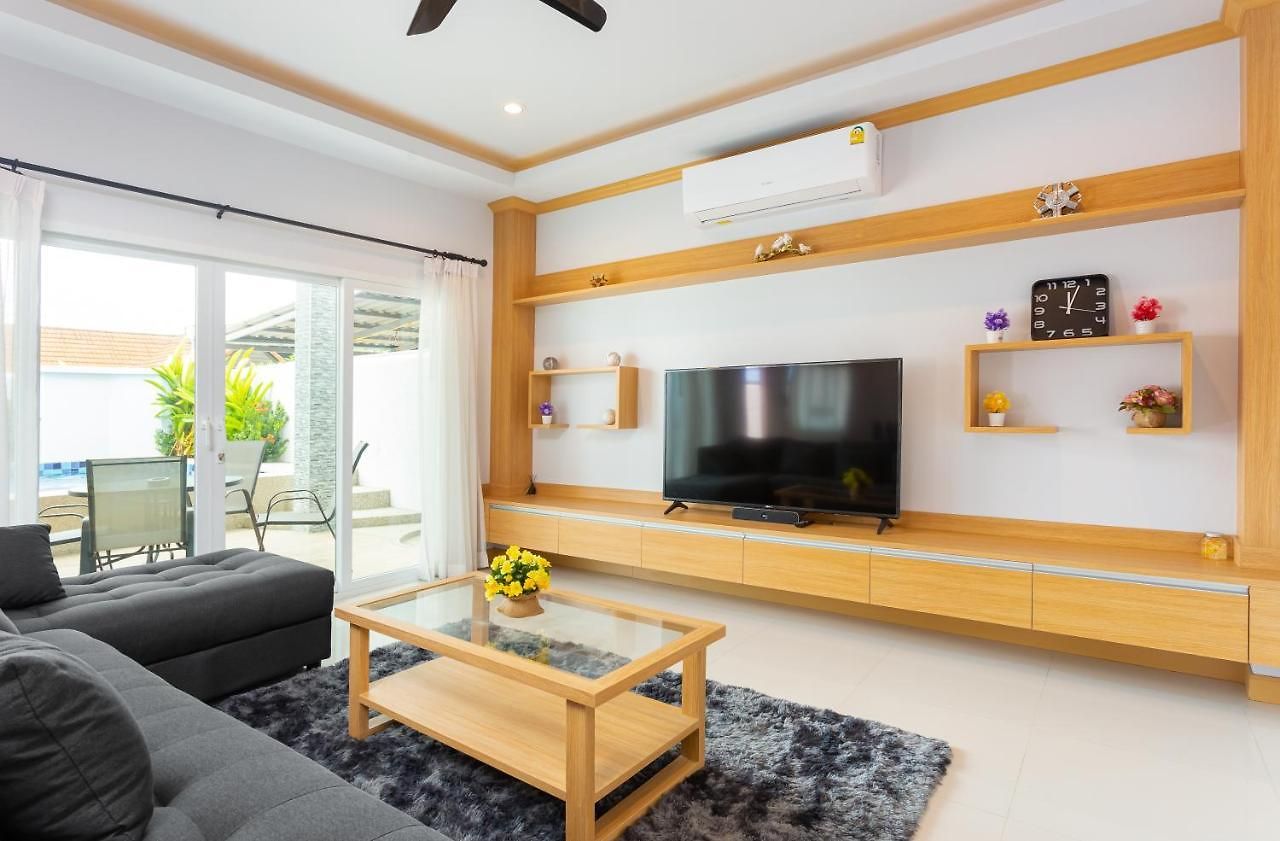 Relax Pool Near Walking Street,jacuzzi ,bbq 5bed 6bath House54 วิลล่า *