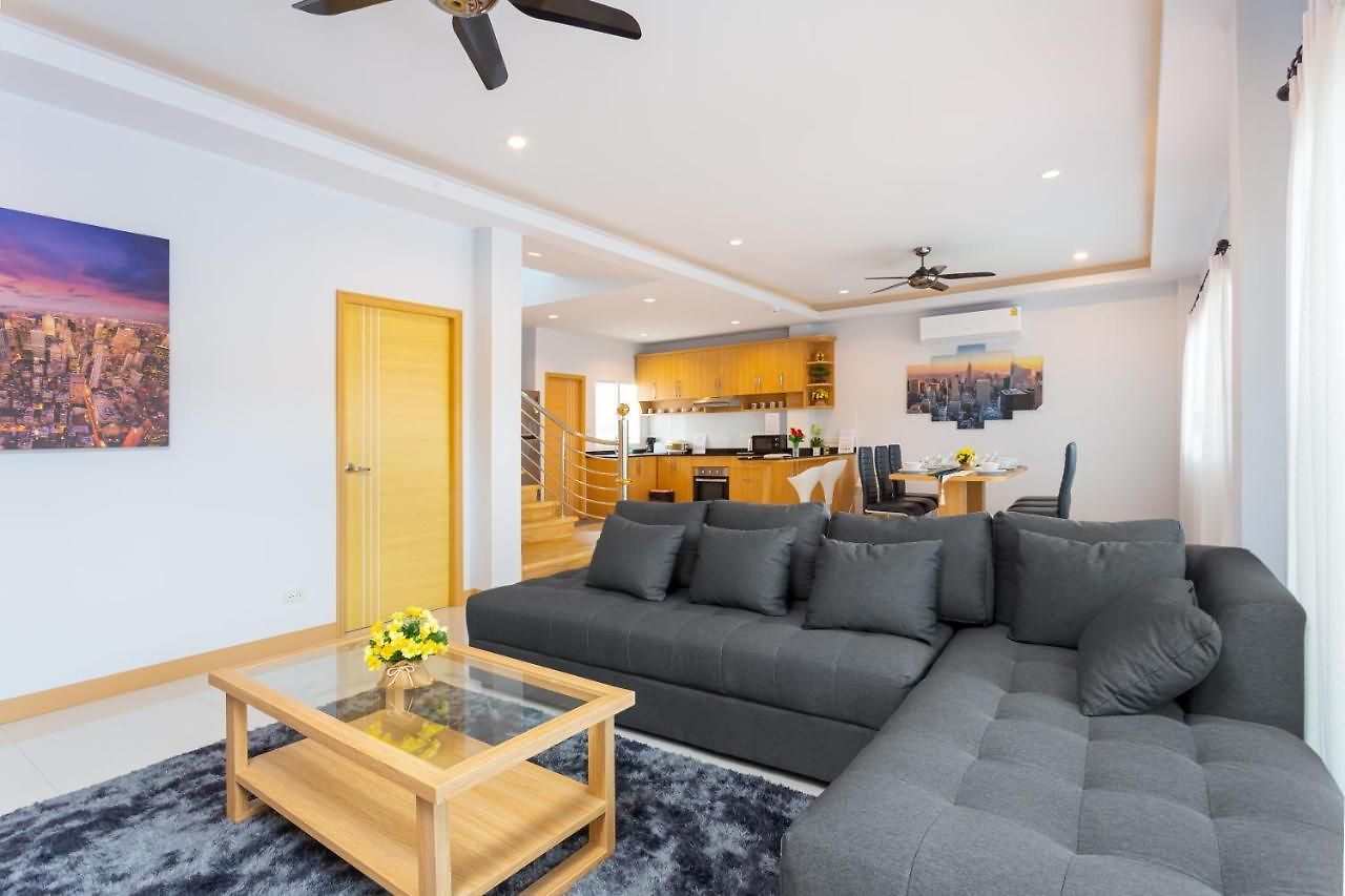 วิลล่า Relax Pool Near Walking Street,jacuzzi ,bbq 5bed 6bath House54 Pattaya