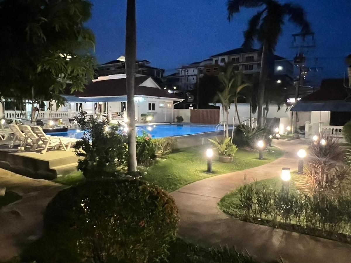 6-3br Huge Pool, Bbq, 300m-beach, 8 Mins To Walking Street วิลล่า Pattaya
