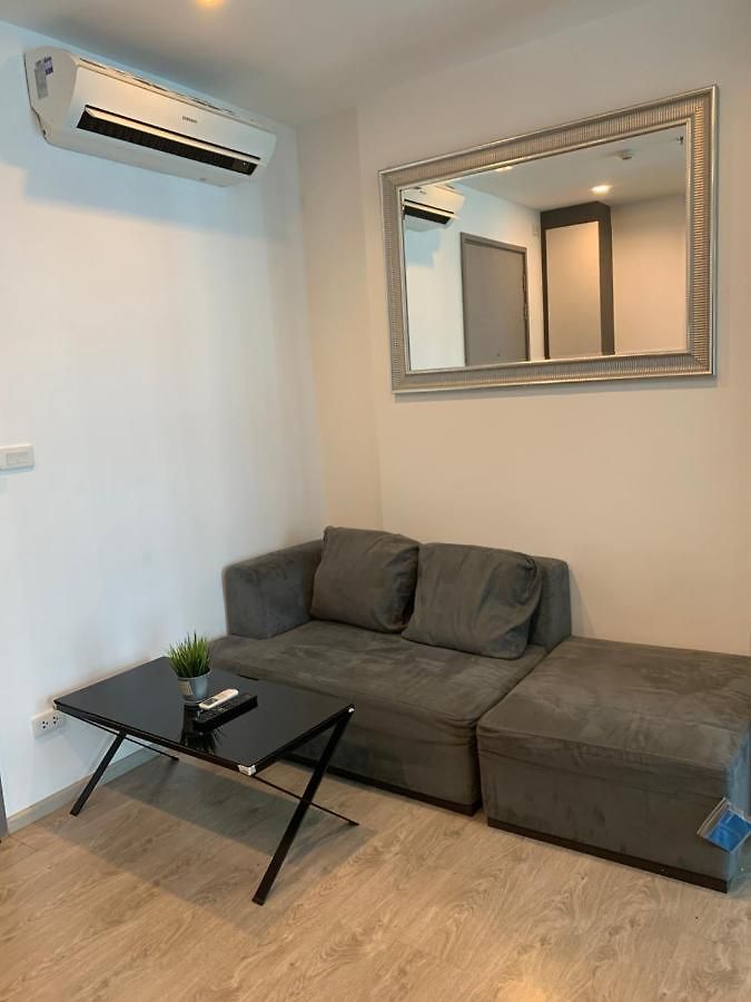 Base * Pattaya