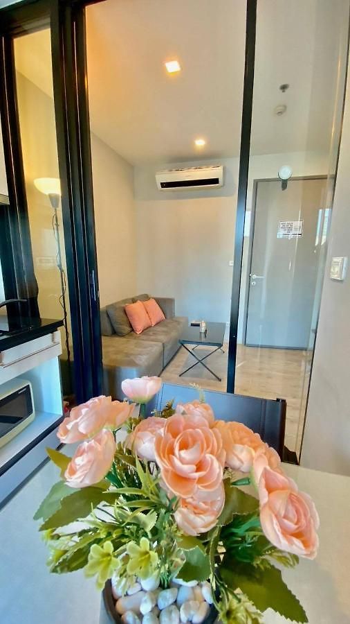 Base Long Balcony King-bed With Infinity Pool * Pattaya