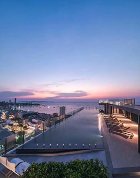 Base King-bed * Pattaya