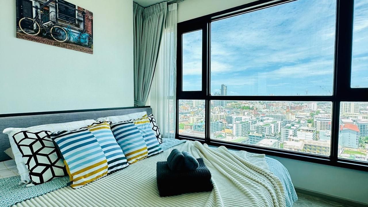 อพาร์ทเม้น The Base 2bed King&queen Sky Seaview & Infinity Pool Pattaya