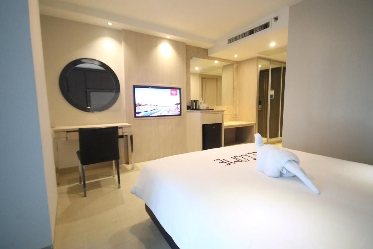 Shilat Avenue โรงแรม 4*