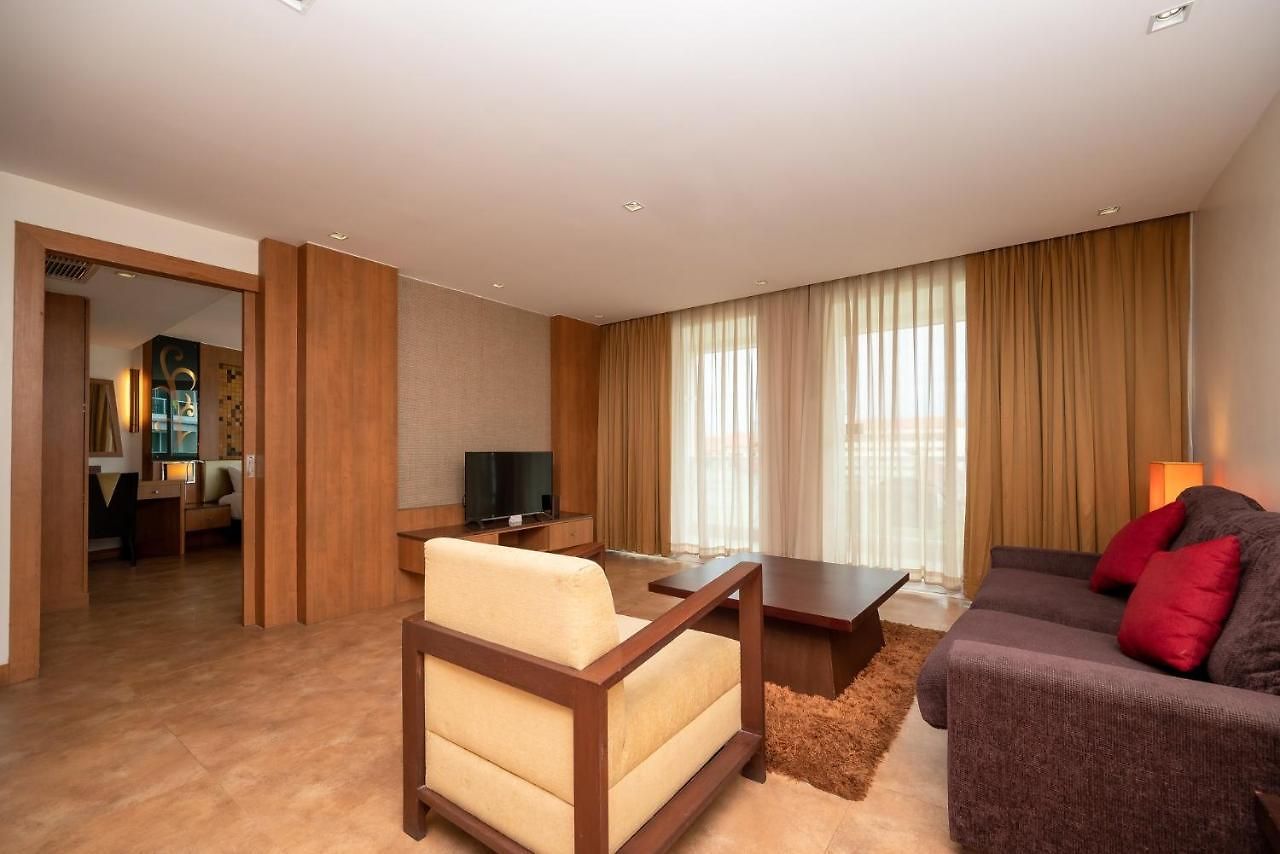 โรงแรม Centara Nova Pattaya