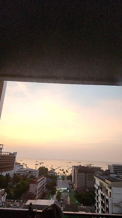 Aparthotel Base Pattaya