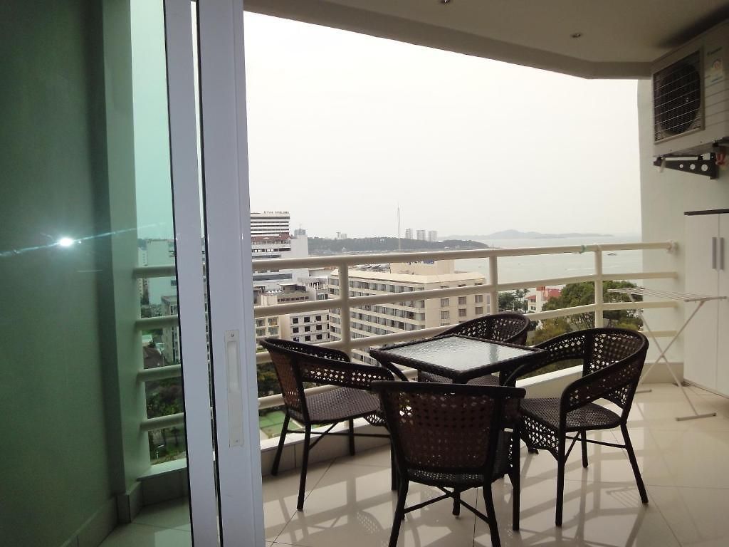 อพาร์ตโฮเทล Vtsix Service At View Talay 6 Pattaya