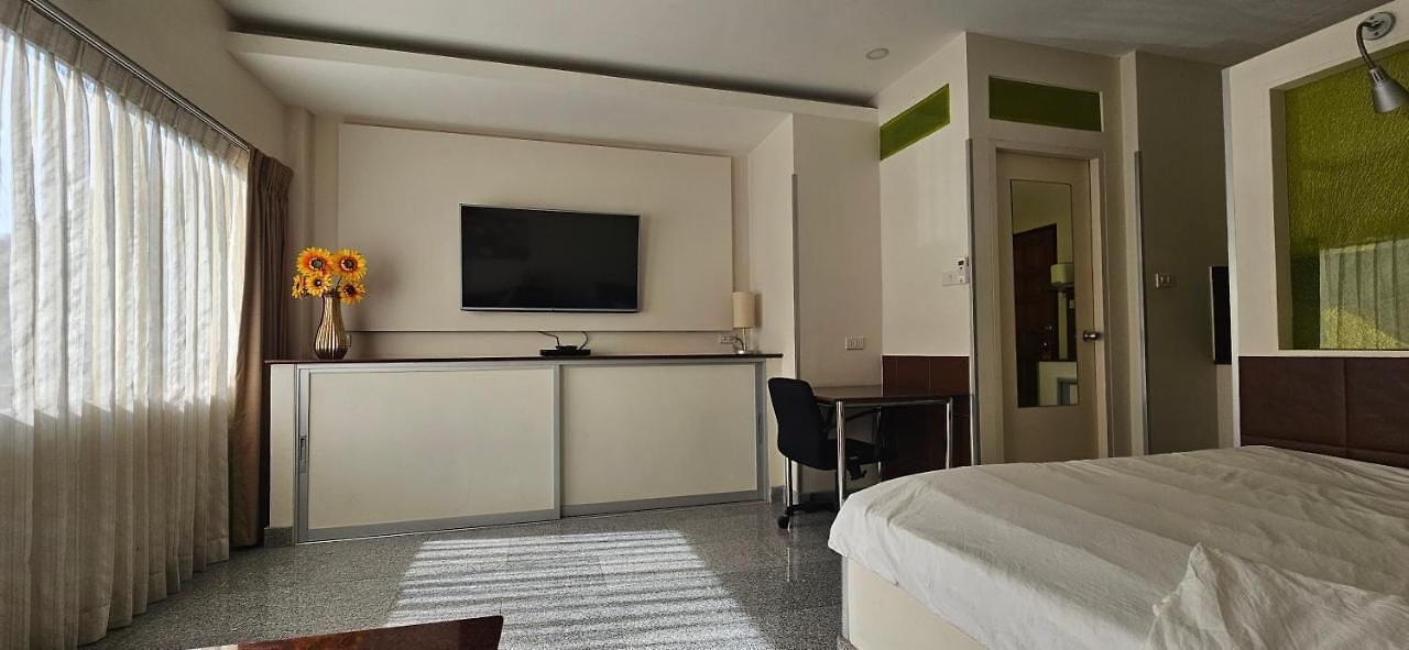 อพาร์ตโฮเทล Oasis Rentals, Diana Estate, Pattaya