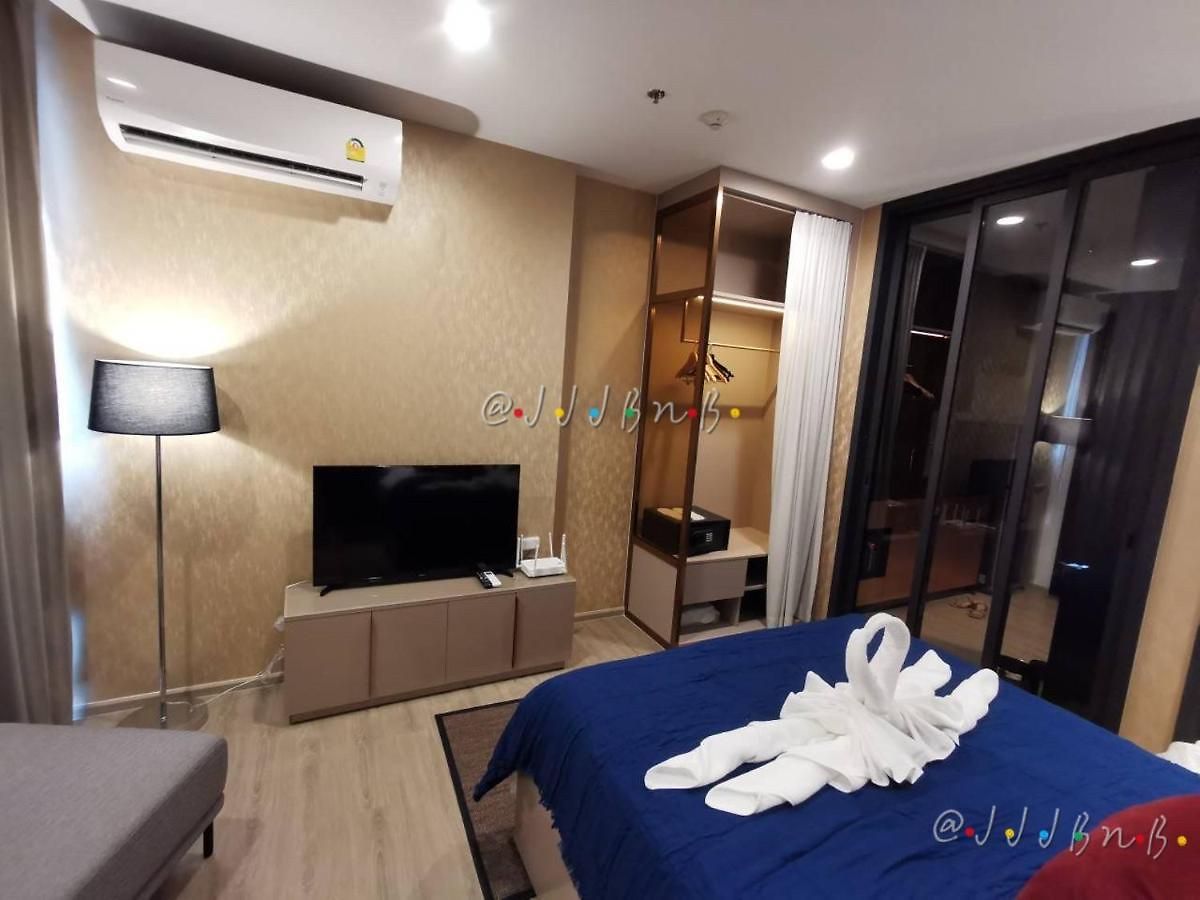 Edge By Jjj ที่พักพร้อมอาหารเช้า
