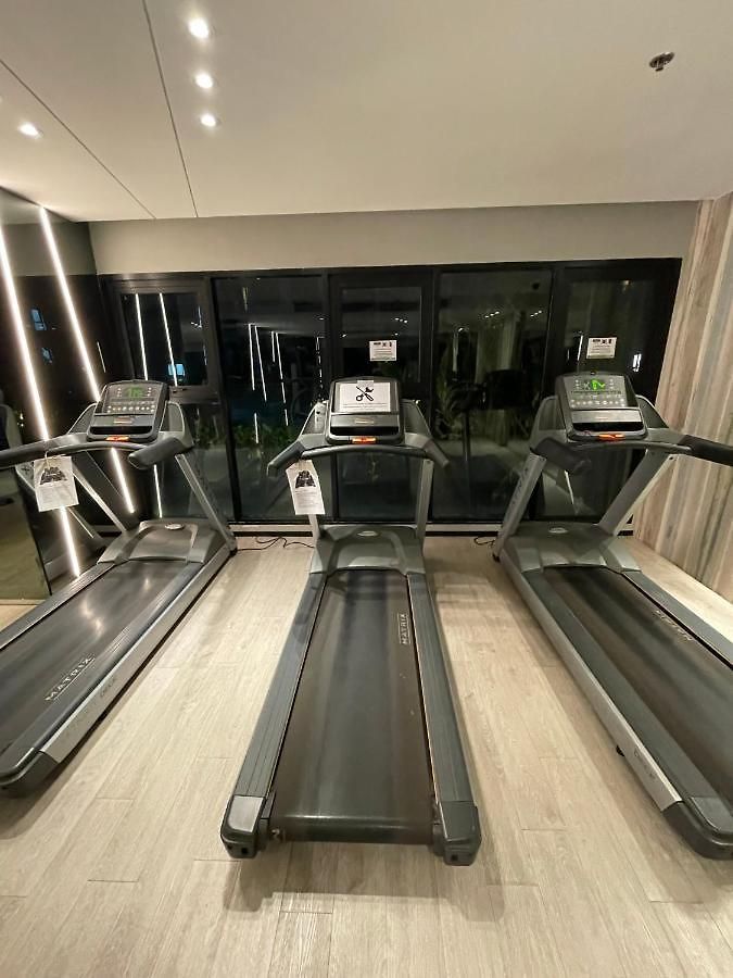 อพาร์ทเม้น Location With Swimming Pool, Gym, Sauna, Washing Mashine, Fast Internet In Of *