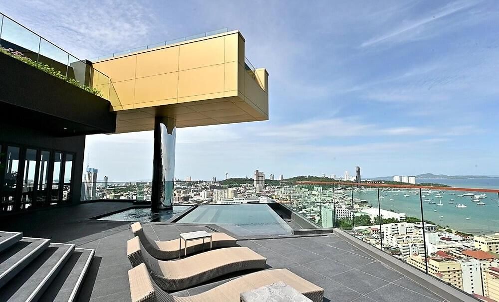Edge * Pattaya