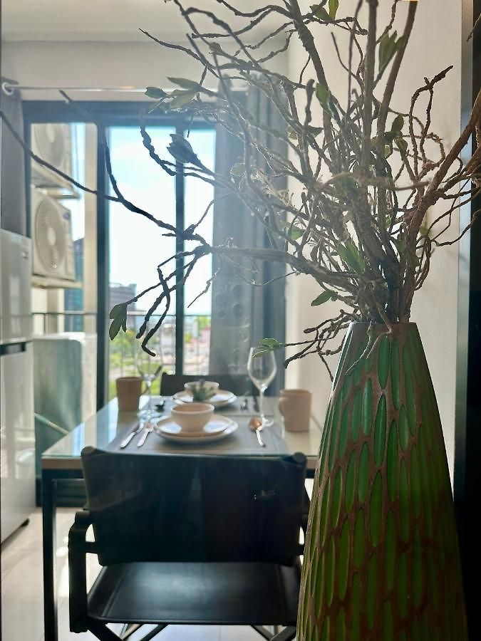 Location With Swimming Pool, Gym, Sauna, Washing Mashine, Fast Internet In Of อพาร์ทเม้น *