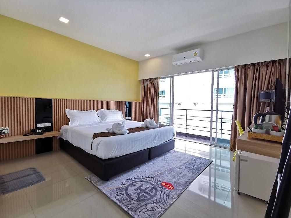 โรงแรม เดอะ โกลเด้น วิล บูติคแอนด์สปา 3*